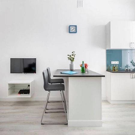 Wspolna 54 - Blue - Good Apartments Варшава Екстериор снимка